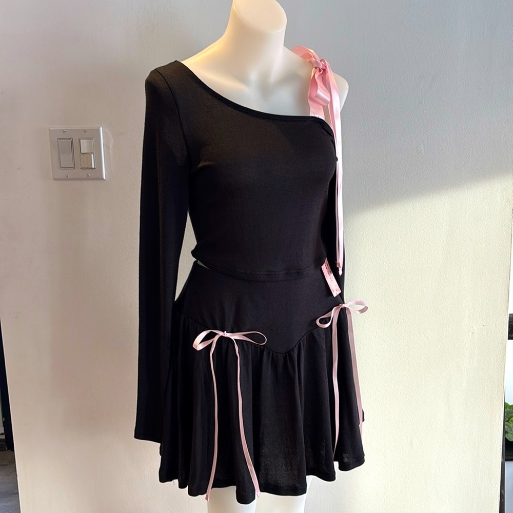SHEIN MOD Black Skirt Set with Pink Ribbon Accents